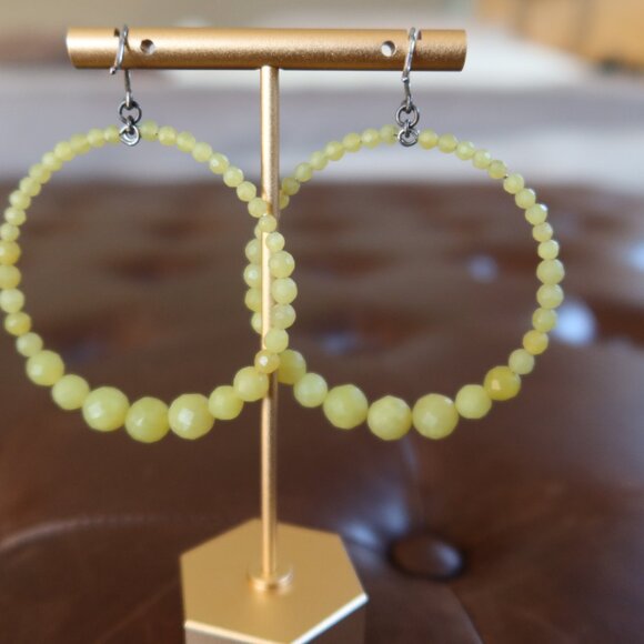 Chan Luu faceted light green jade (?) front facing hoops earrings 2" long drops - Picture 2 of 13
